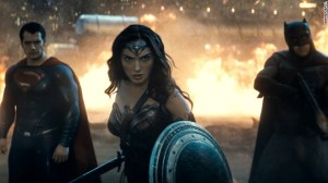 batman-v-superman-wonder-woman-780x439